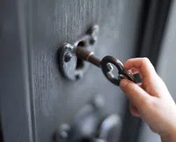 City Locksmith Store Hollywood, FL 954-282-5612 City Locksmith Store Hollywood, FL 954-282-5612 - 14-Unlock-Door