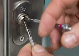 City Locksmith Store Hollywood, FL 954-282-5612 - 4-Professional-Locksmith